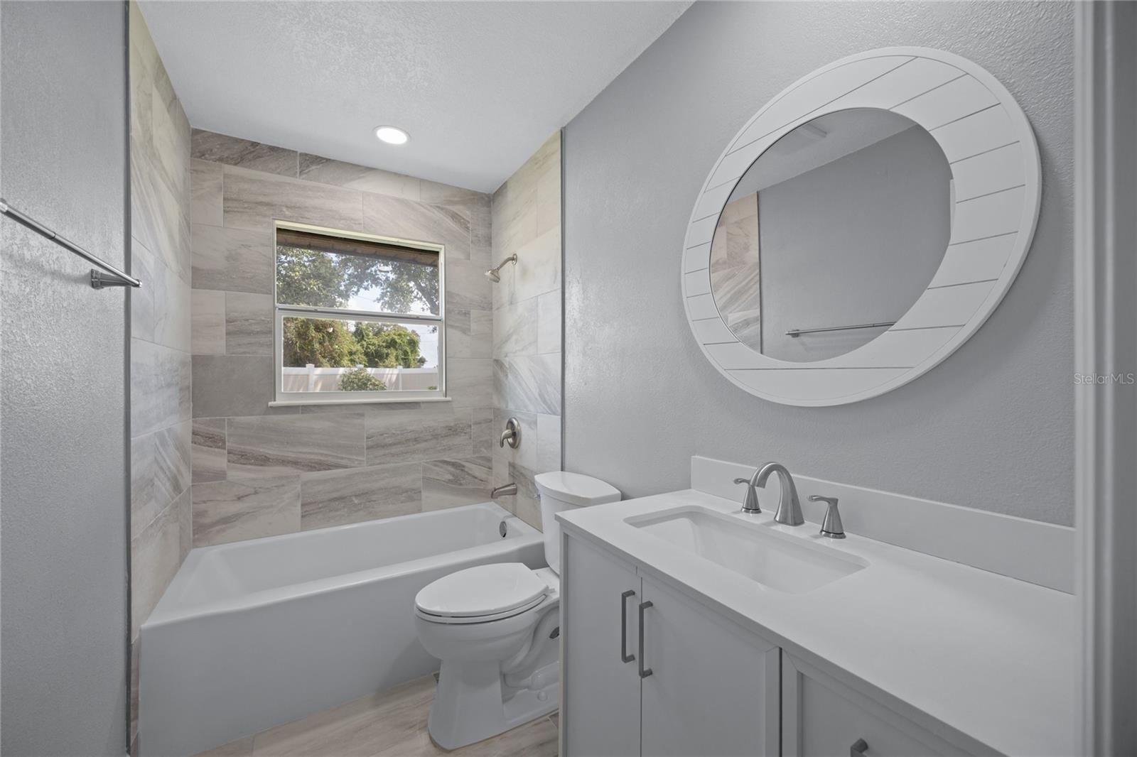 DELTONA LAKES UNIT 07 - Residential