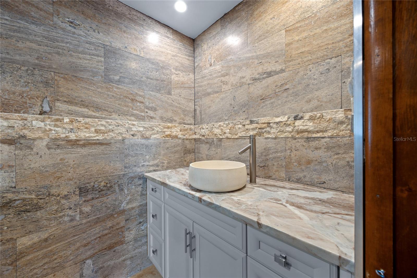 DELTONA LAKES UNIT 07 - Residential