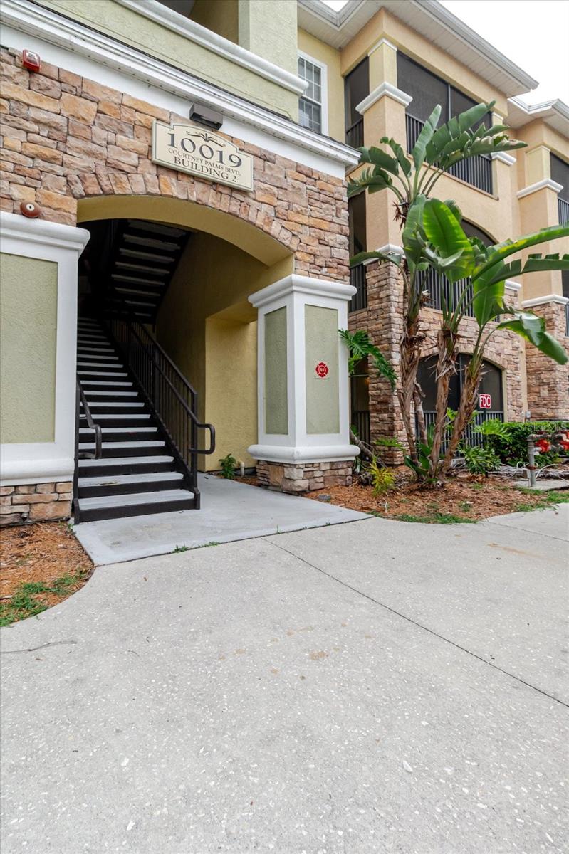 10019 COURTNEY PALMS BOULEVARD 101