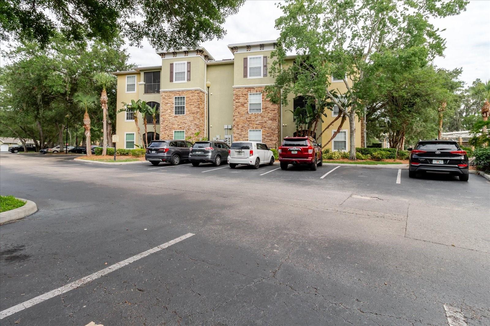 10019 COURTNEY PALMS BOULEVARD 101