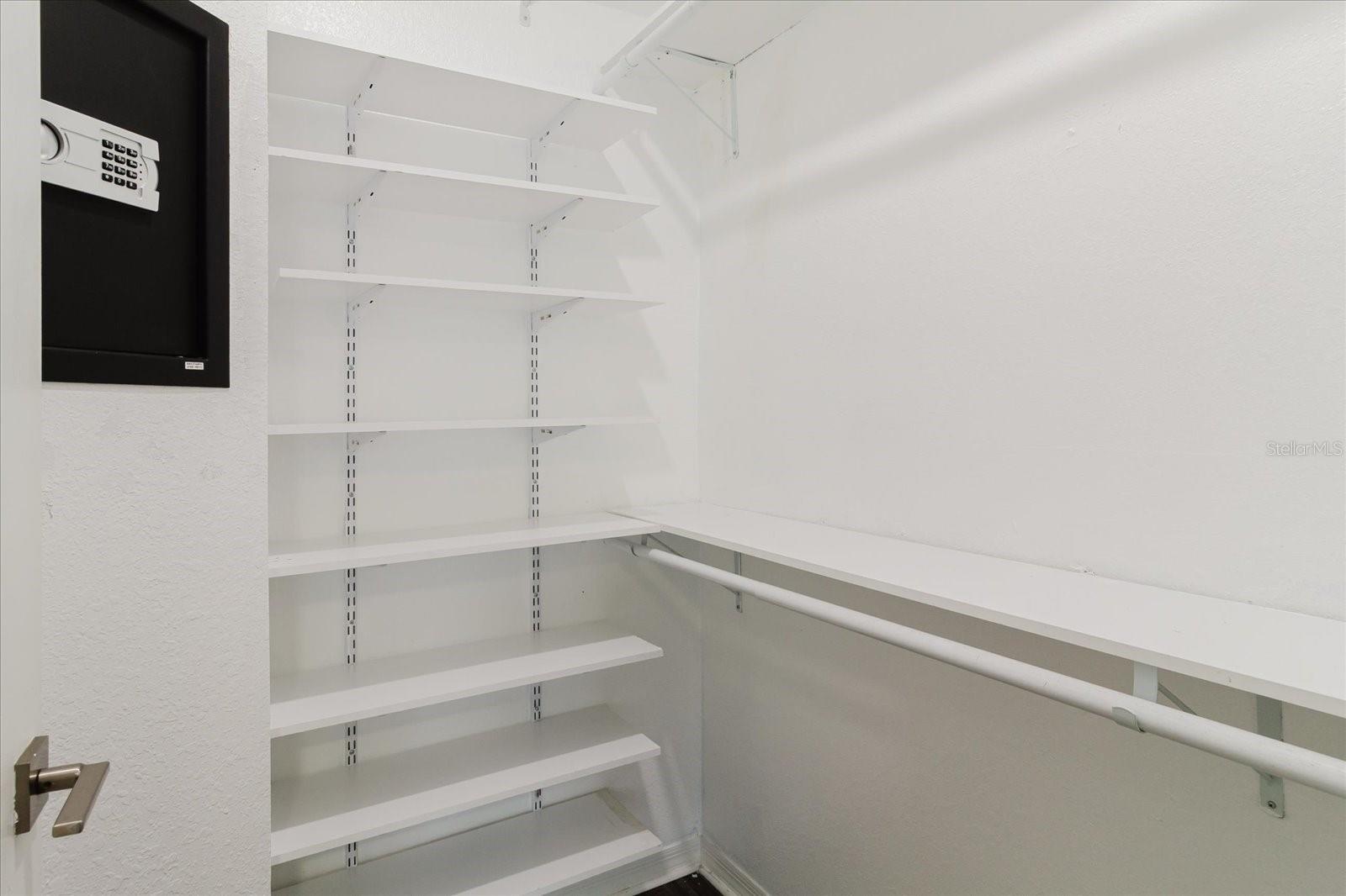 COURTNEY PALMS CONDO - Residential