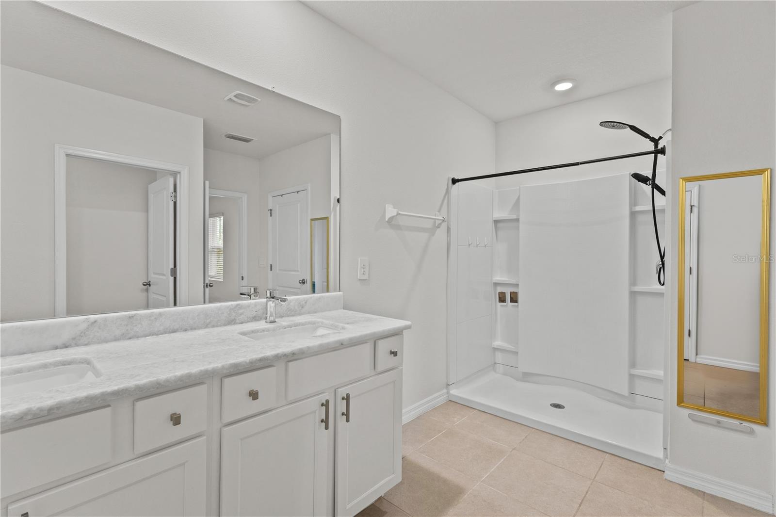 GARDEN VILLAGE PH 3B - Residential