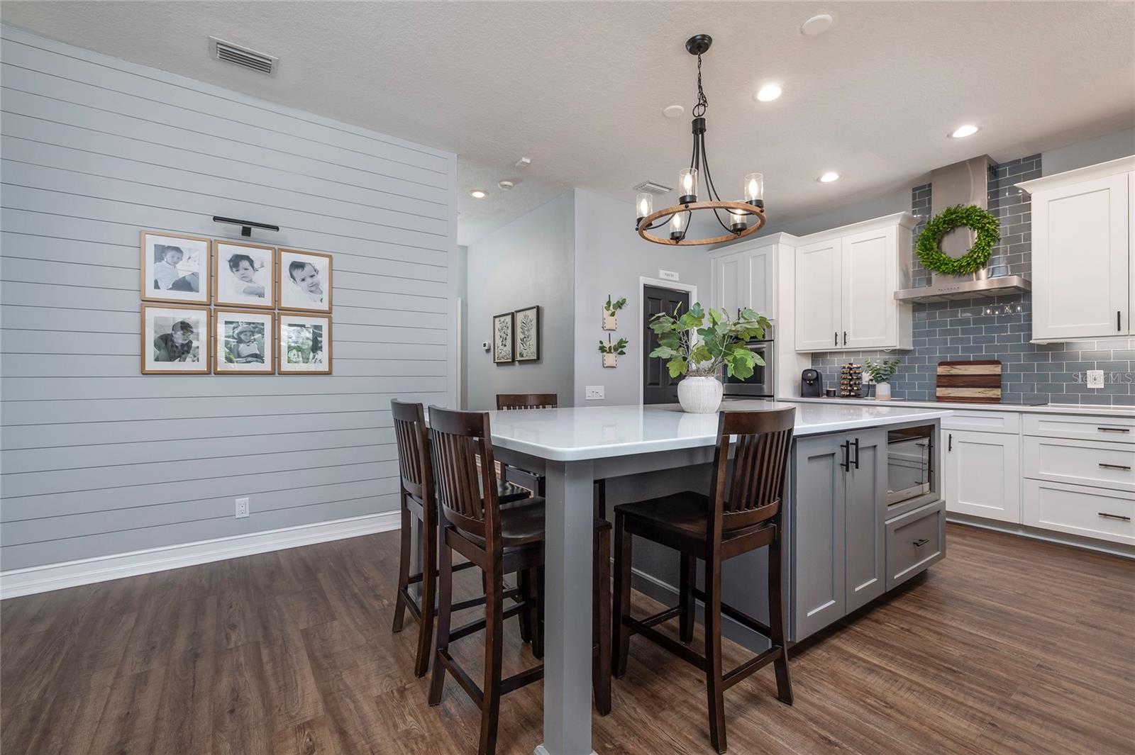5292 KERNWOOD COURT