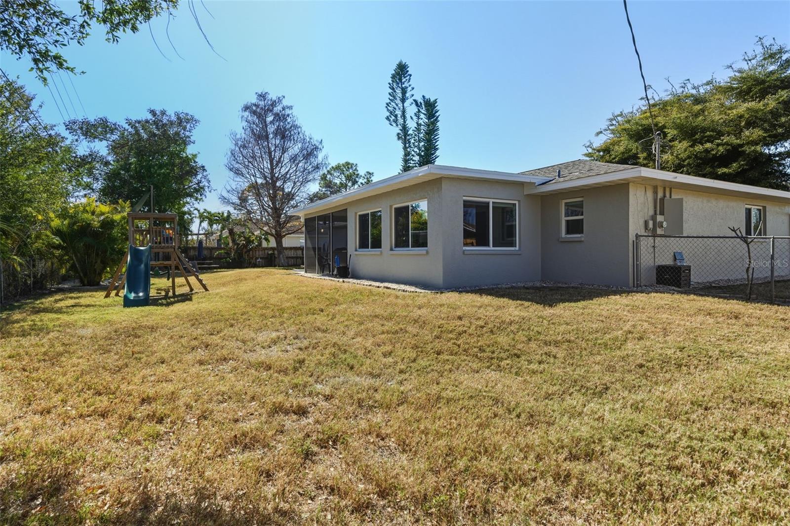 SOUTH VENICE - Residential