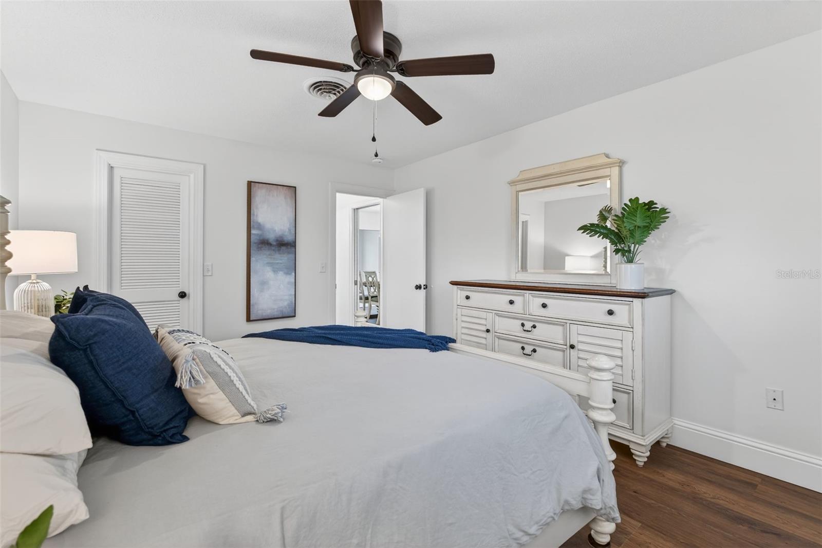 SOUTH VENICE - Residential