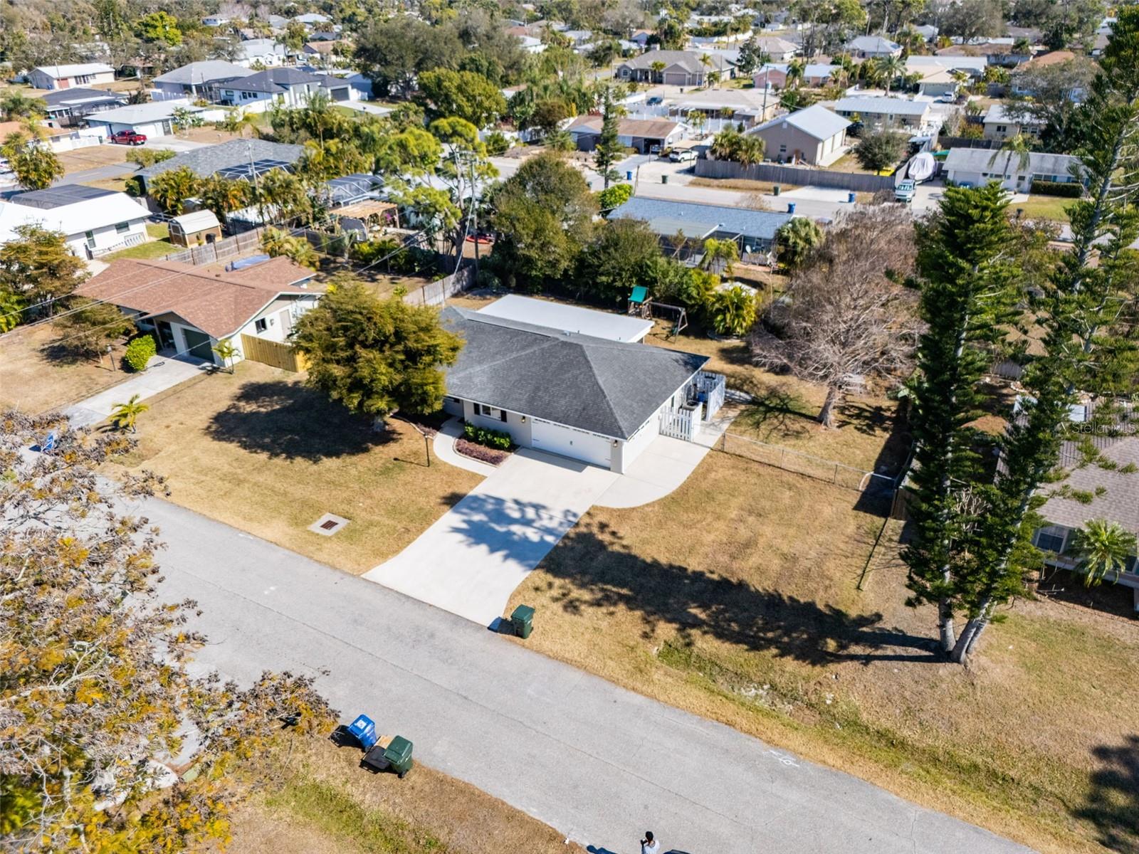 SOUTH VENICE - Residential