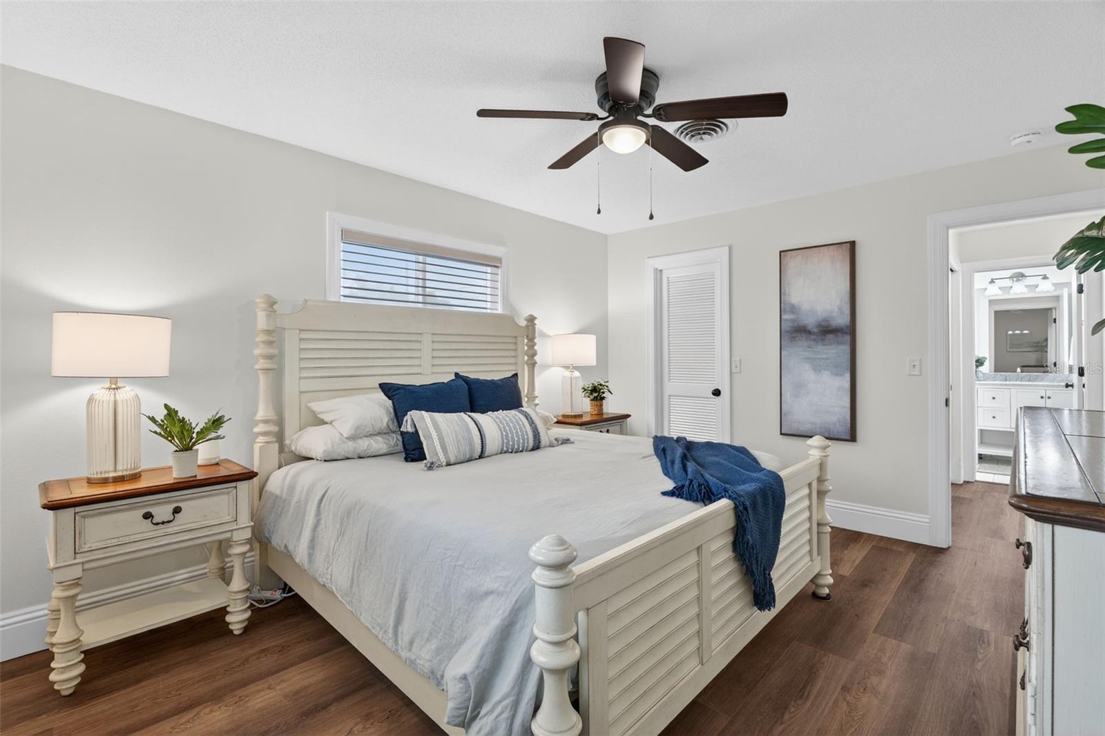 SOUTH VENICE - Residential