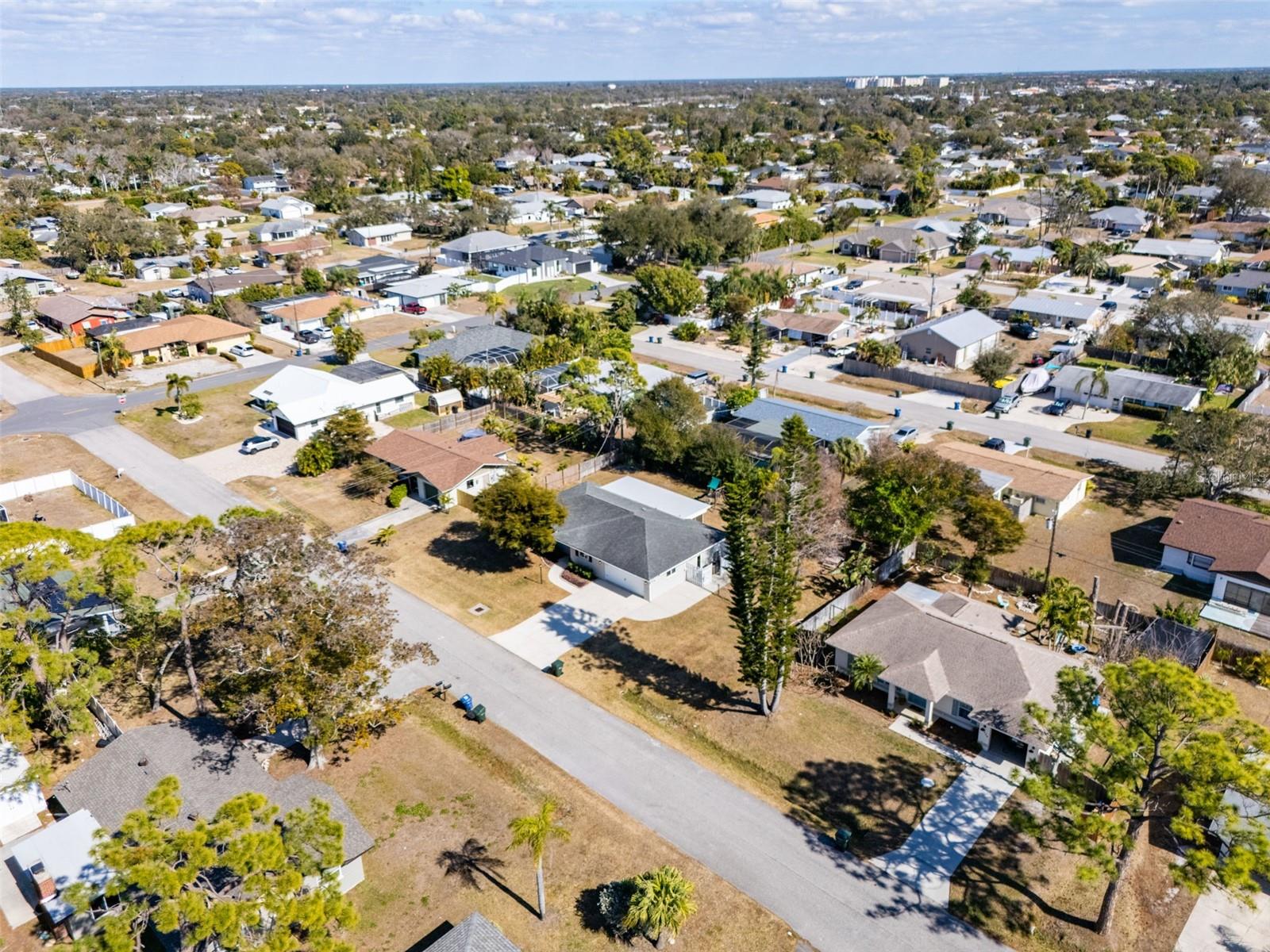SOUTH VENICE - Residential