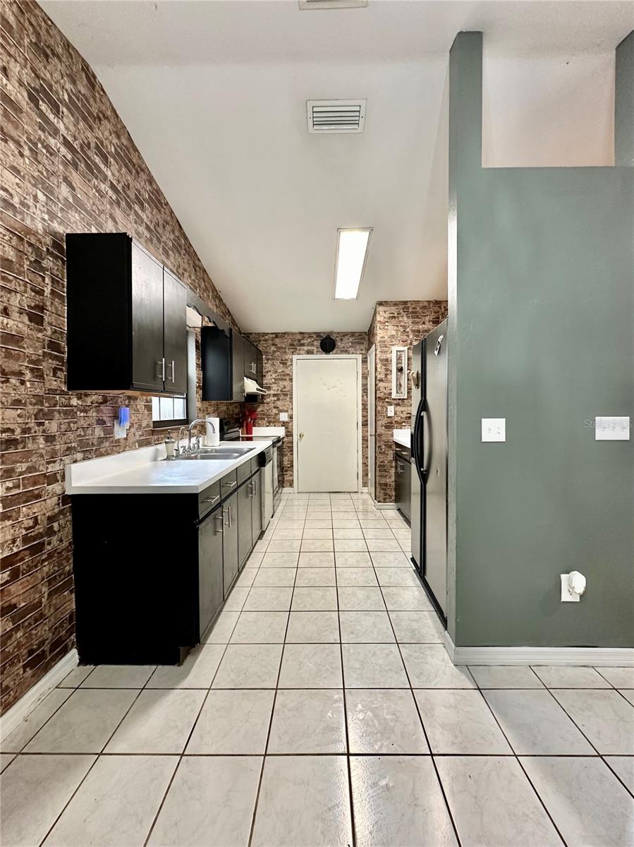 OCALA PARK ESTATE - Residential