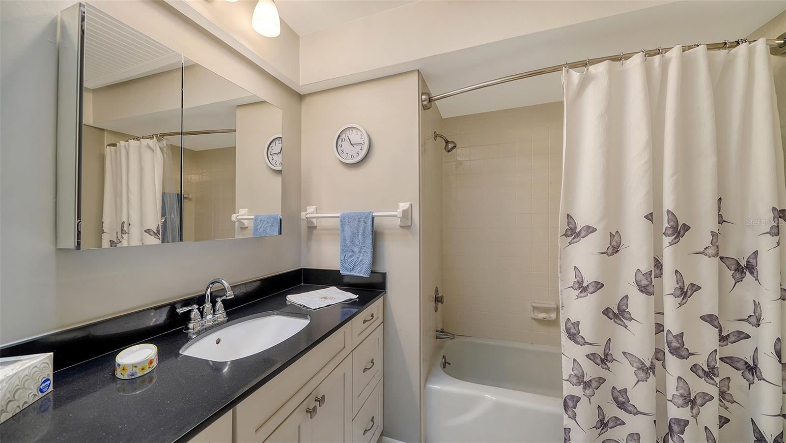 SOUTH GATE VILLAGE GREEN 10 - Residential