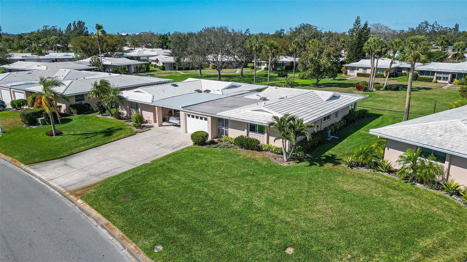 3278 VILLAGE GREEN DRIVE 1024