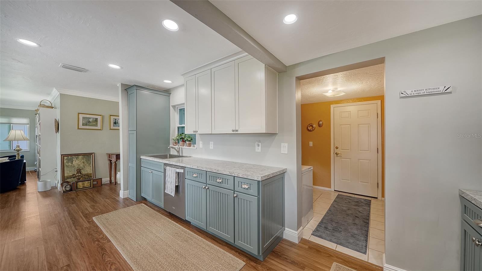 SOUTH GATE VILLAGE GREEN 10 - Residential