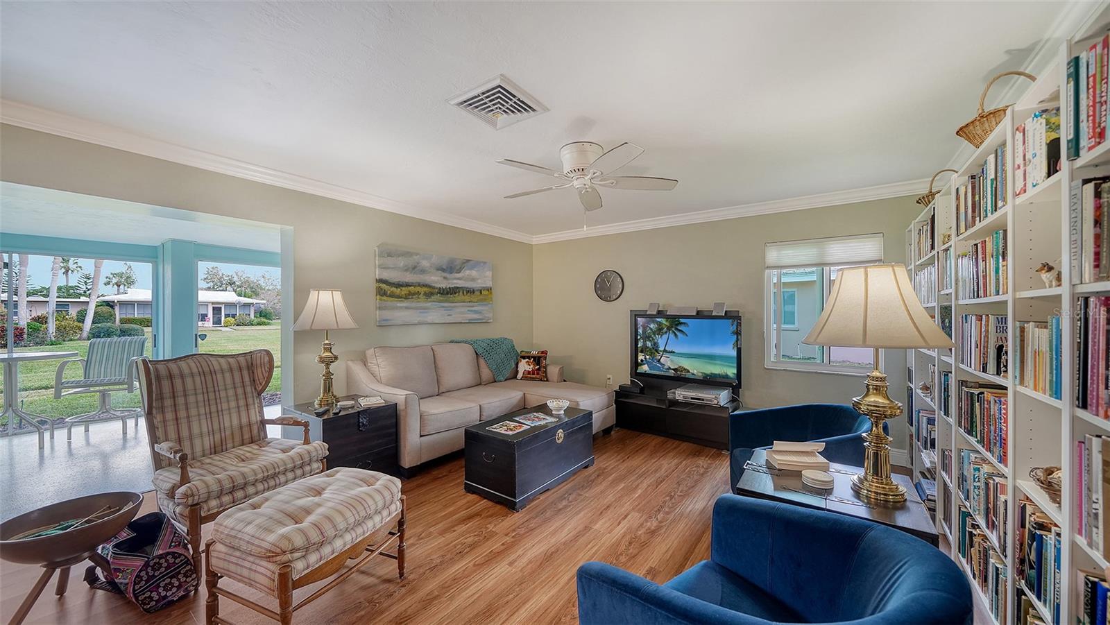 SOUTH GATE VILLAGE GREEN 10 - Residential