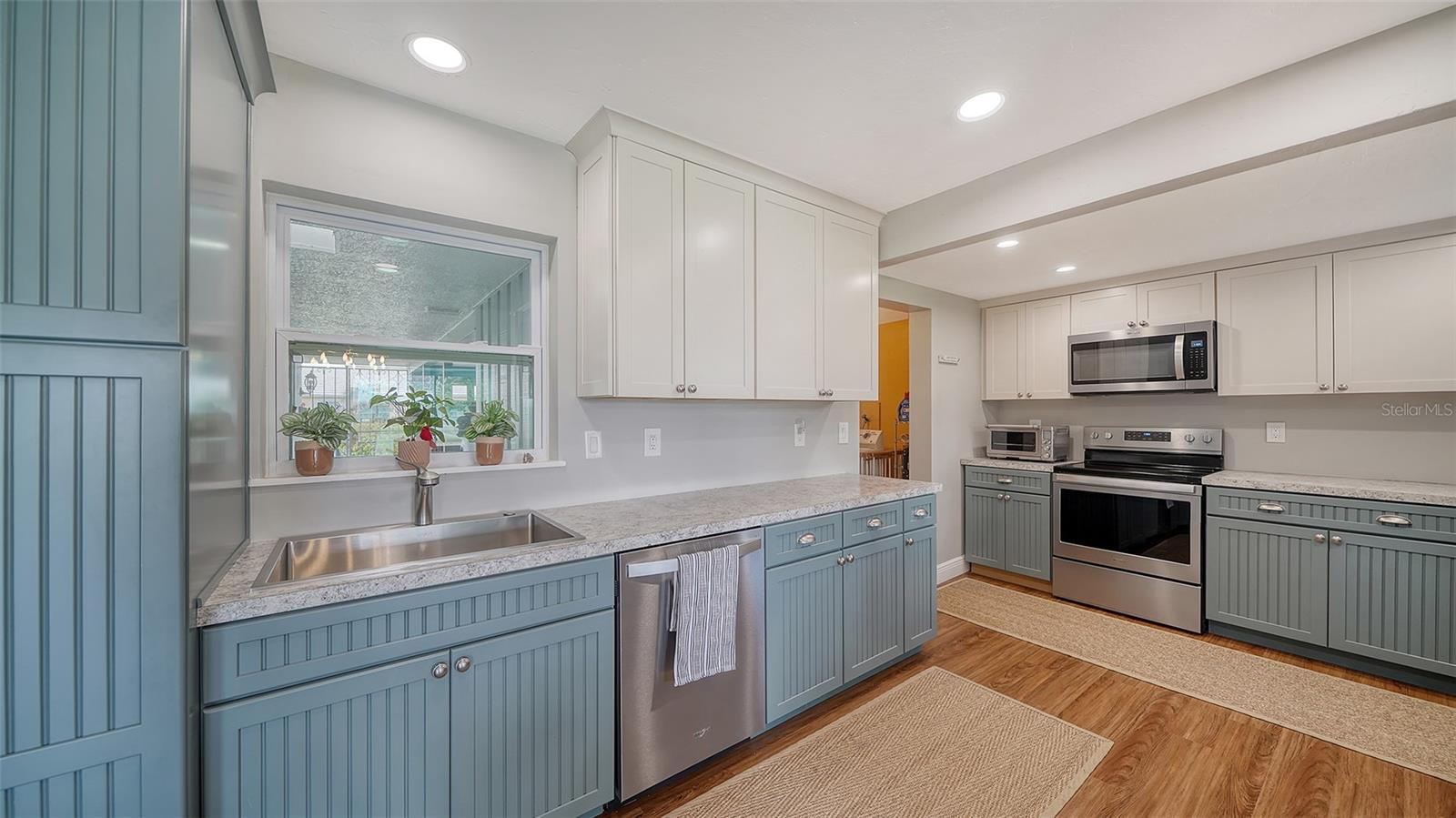 SOUTH GATE VILLAGE GREEN 10 - Residential