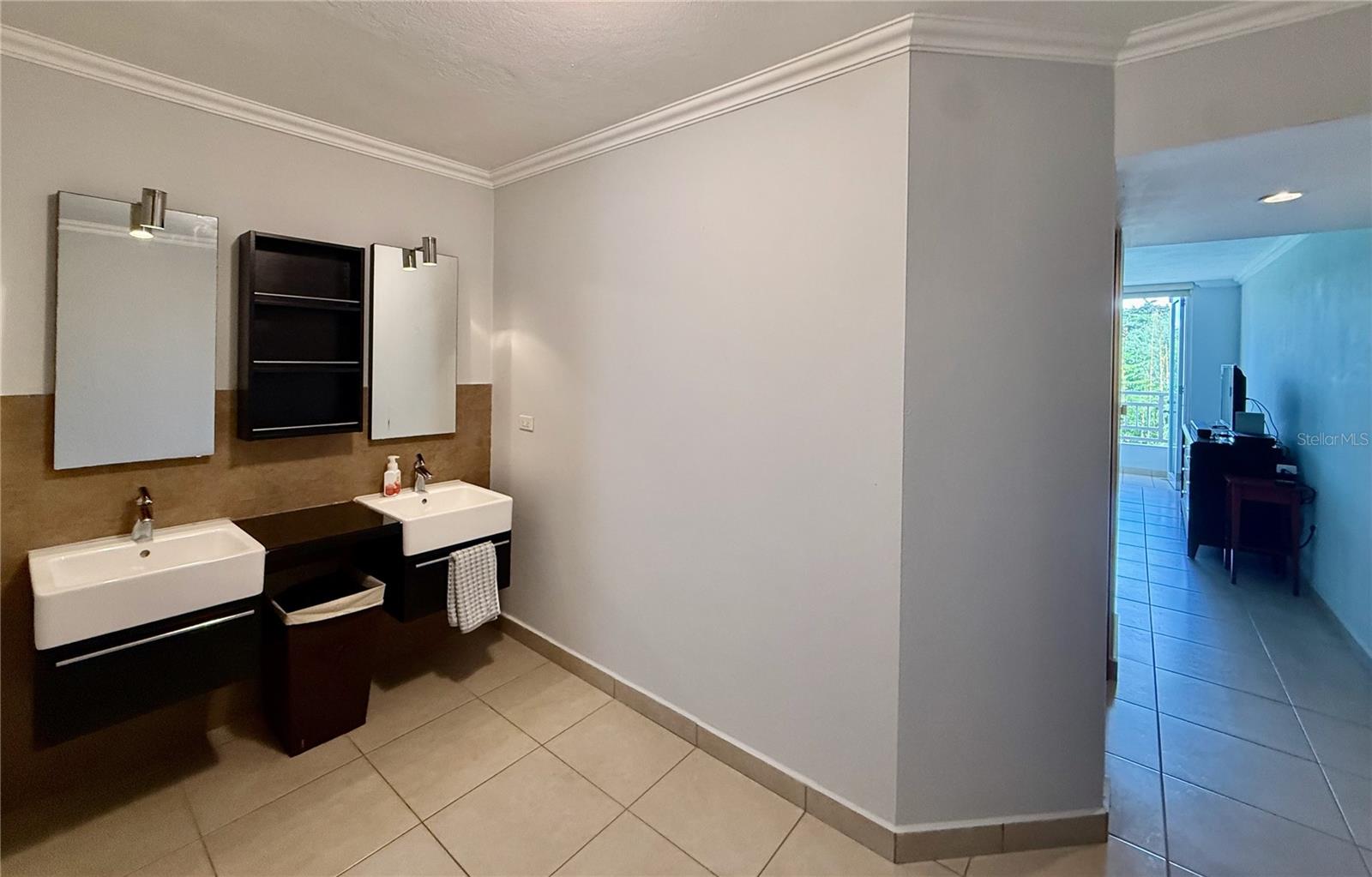 CONDOMINIO CASA MAGGIORE - Residential Lease