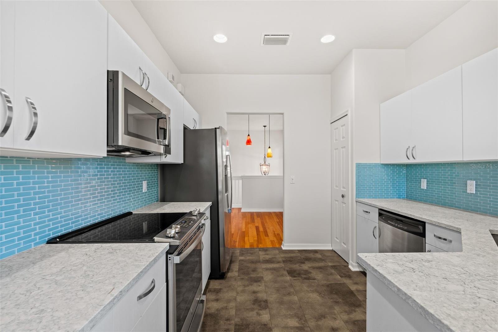 LAKESIDE AT ISLES ON PLMER RCH - Residential