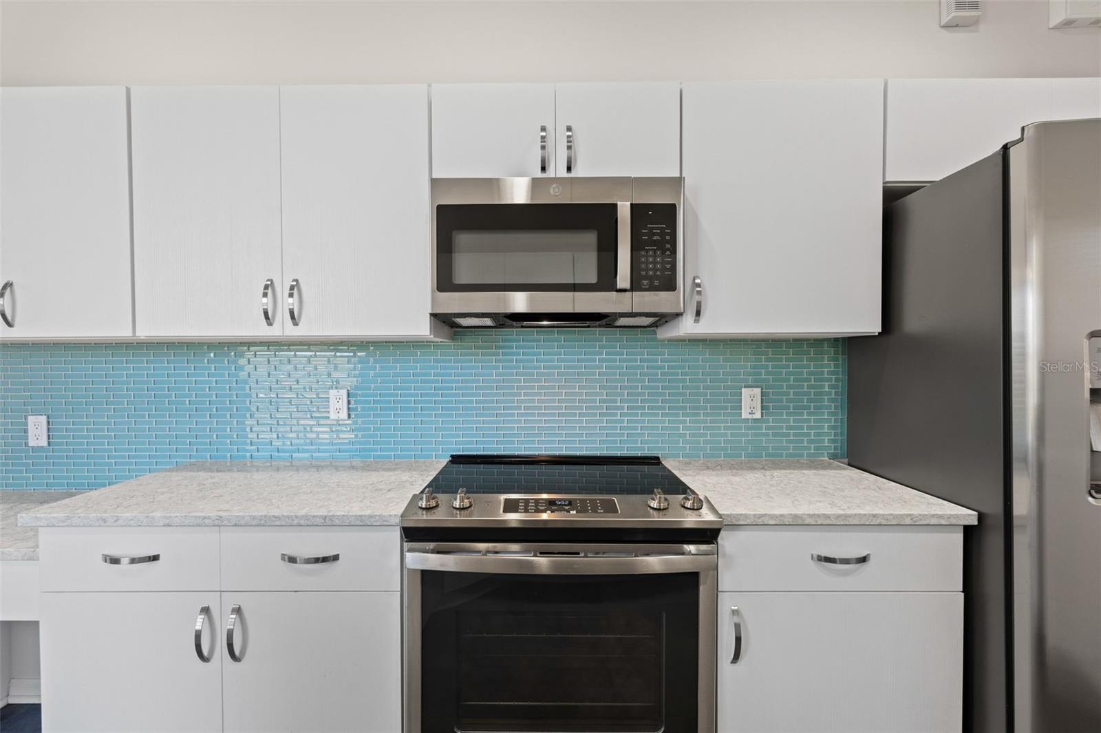 LAKESIDE AT ISLES ON PLMER RCH - Residential