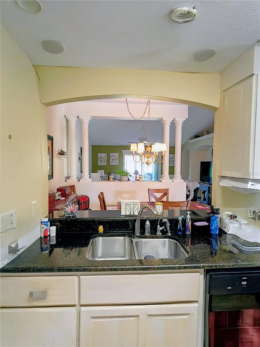 TOWN HOMES AT SPRUCE CREEK PRESERVE - Residential