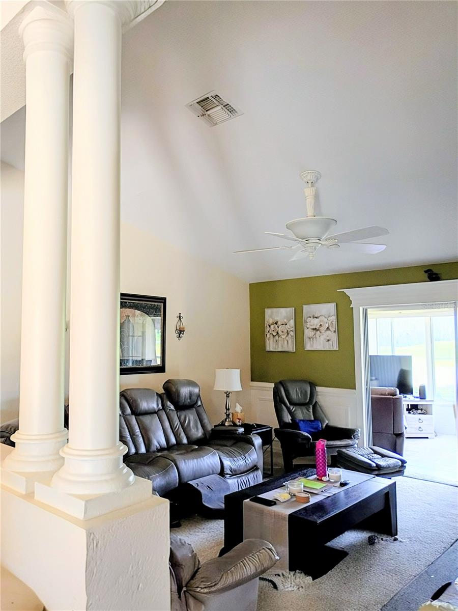 TOWN HOMES AT SPRUCE CREEK PRESERVE - Residential