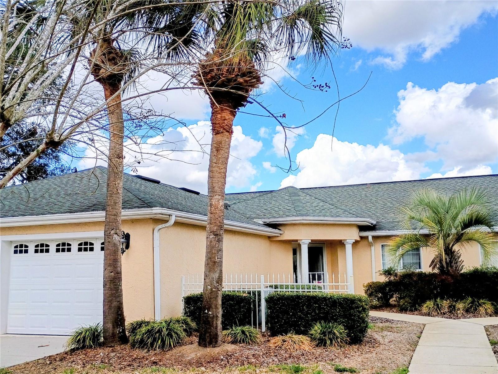 TOWN HOMES AT SPRUCE CREEK PRESERVE - Residential