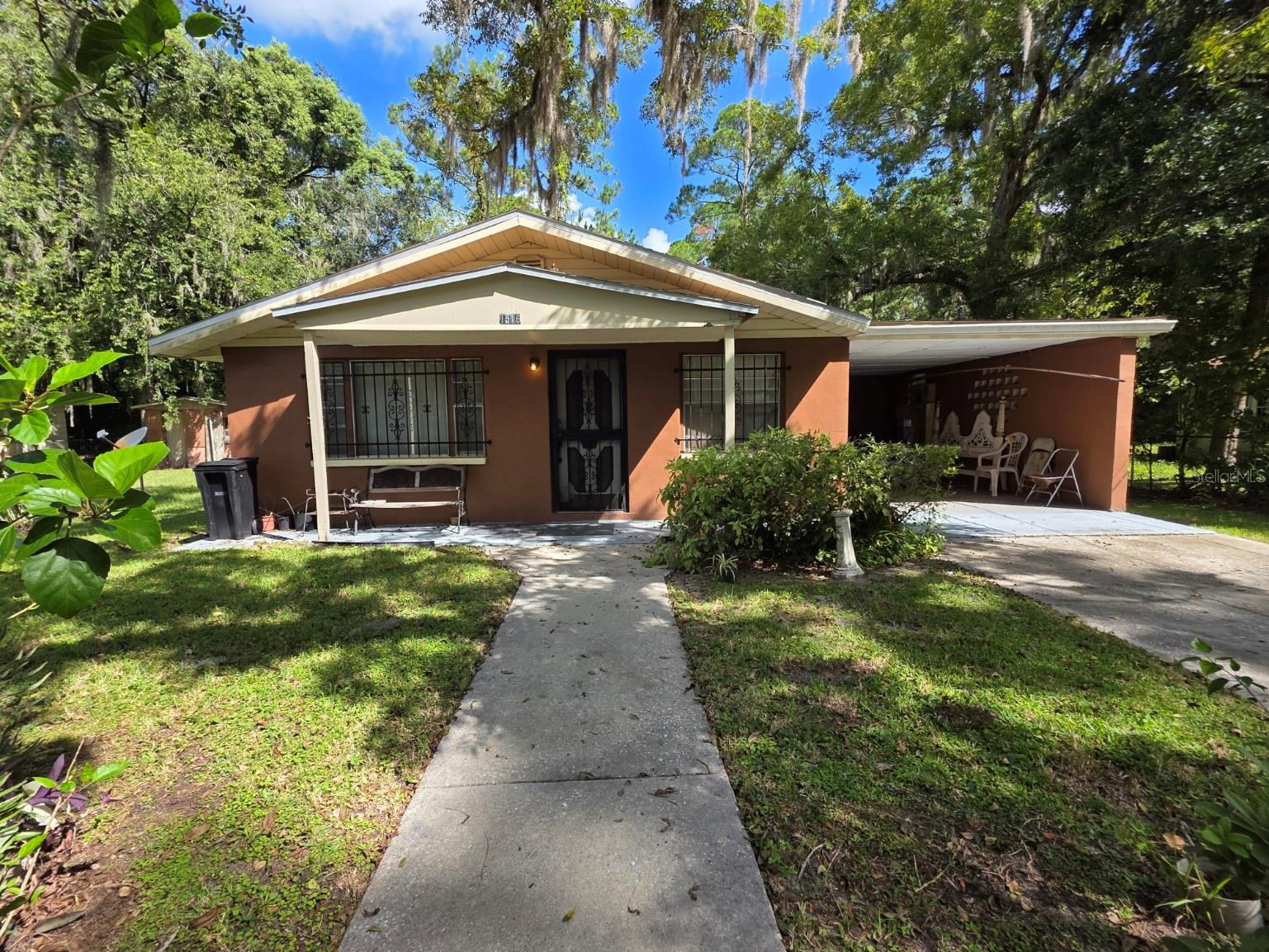 GREAT INVESTMENT OPPORTUNITY !!! This 3 Bed, 1 Bath 1,170 sqft. Home is Ready for the right vision, it can be transformed into a comfortable, stylish residence with notable resale value. Being sold as-is.
The home features an open concept living/dining/kitchen area with a newer Roof 2022. Outside, a one-car carport provides ample covered parking in a .22-acre lot space
It is perfectly situated to enjoy the best of Gainesville, with quick access to UF, lively entertainment, and a variety of great restaurants and shopping. Don’t wait! Schedule your showing today and make it yours!