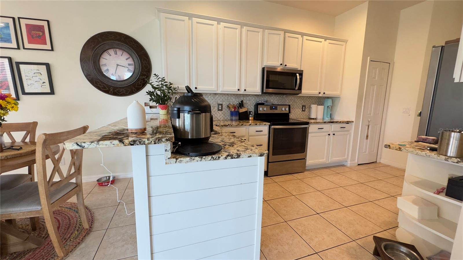 HEATHROW - Residential Lease