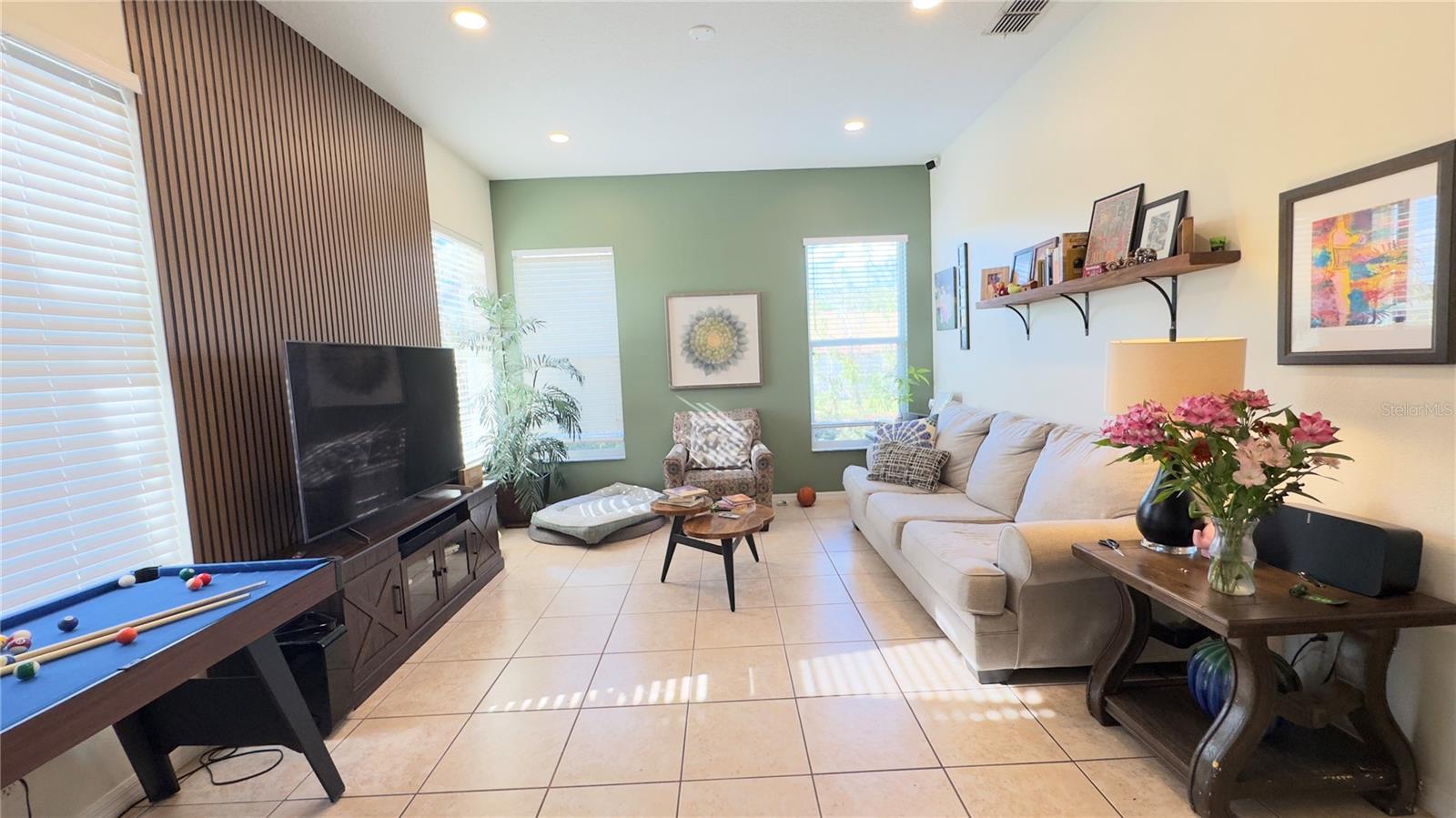 HEATHROW - Residential Lease