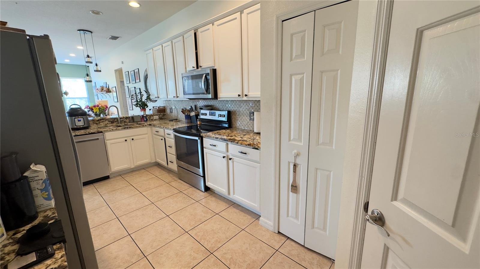 HEATHROW - Residential Lease