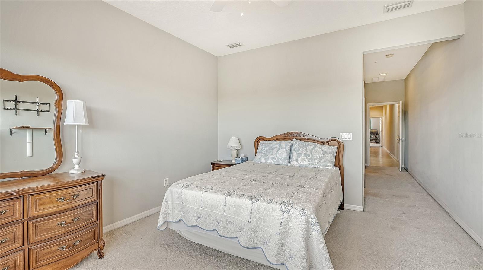 PALMA SOLA TRACE - Residential