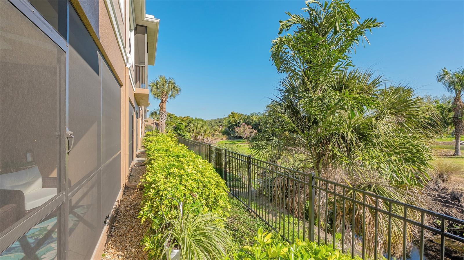 PALMA SOLA TRACE - Residential