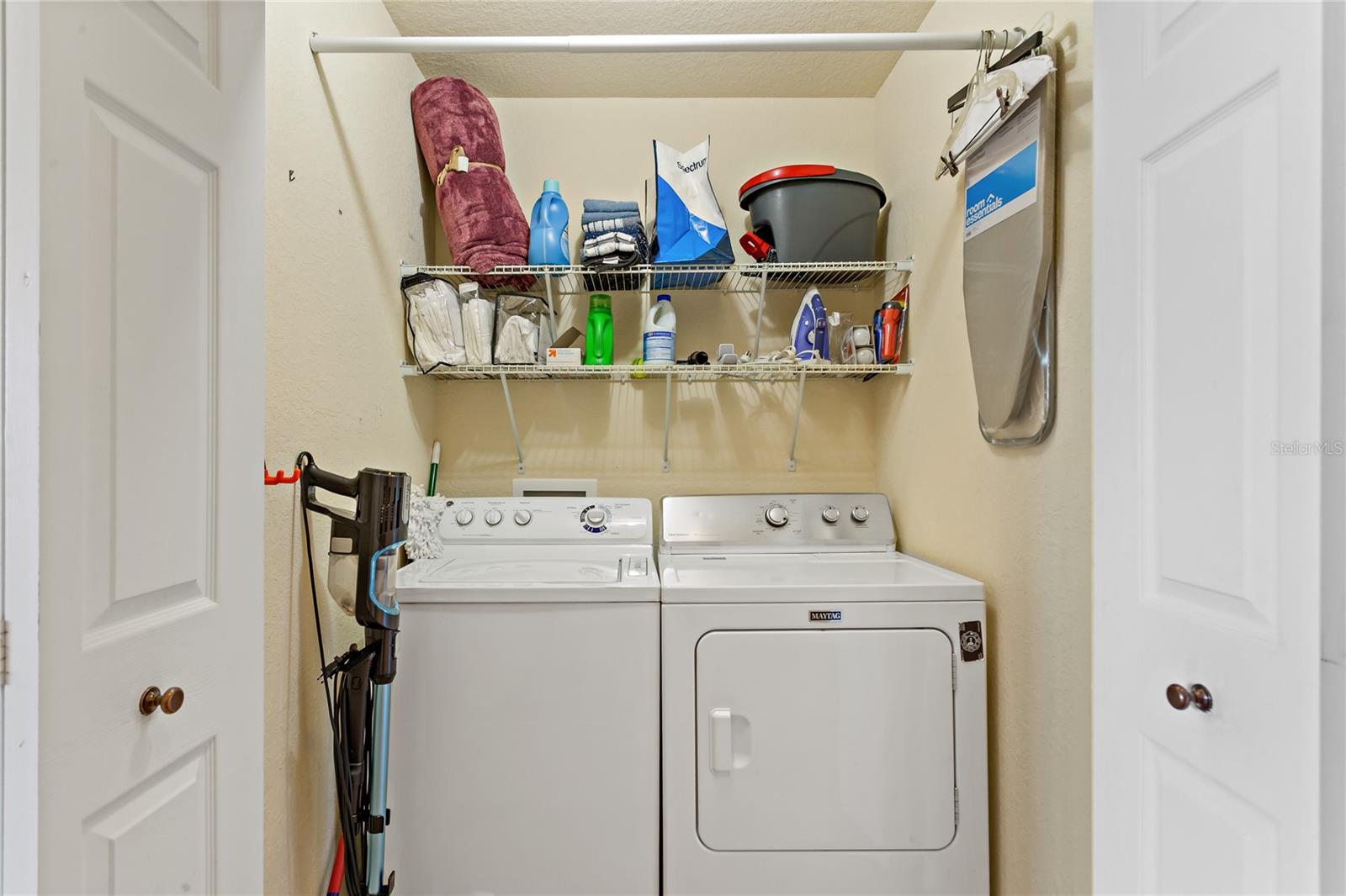 TERRACE I AT RIVER STRAND PH II - Residential Lease