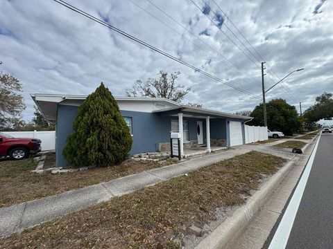 Photo of 2593 38th Avenue N #B, St Petersburg, FL 33713 (MLS # TB8492108)