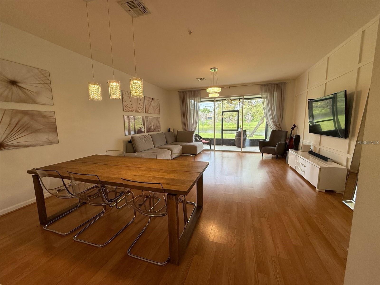 VISTAS/STONEBRIDGE PLACE CONDO - Residential