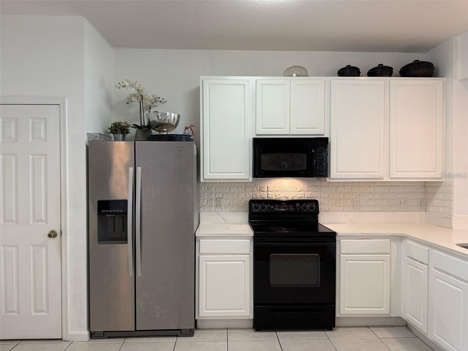 VISTAS/STONEBRIDGE PLACE CONDO - Residential