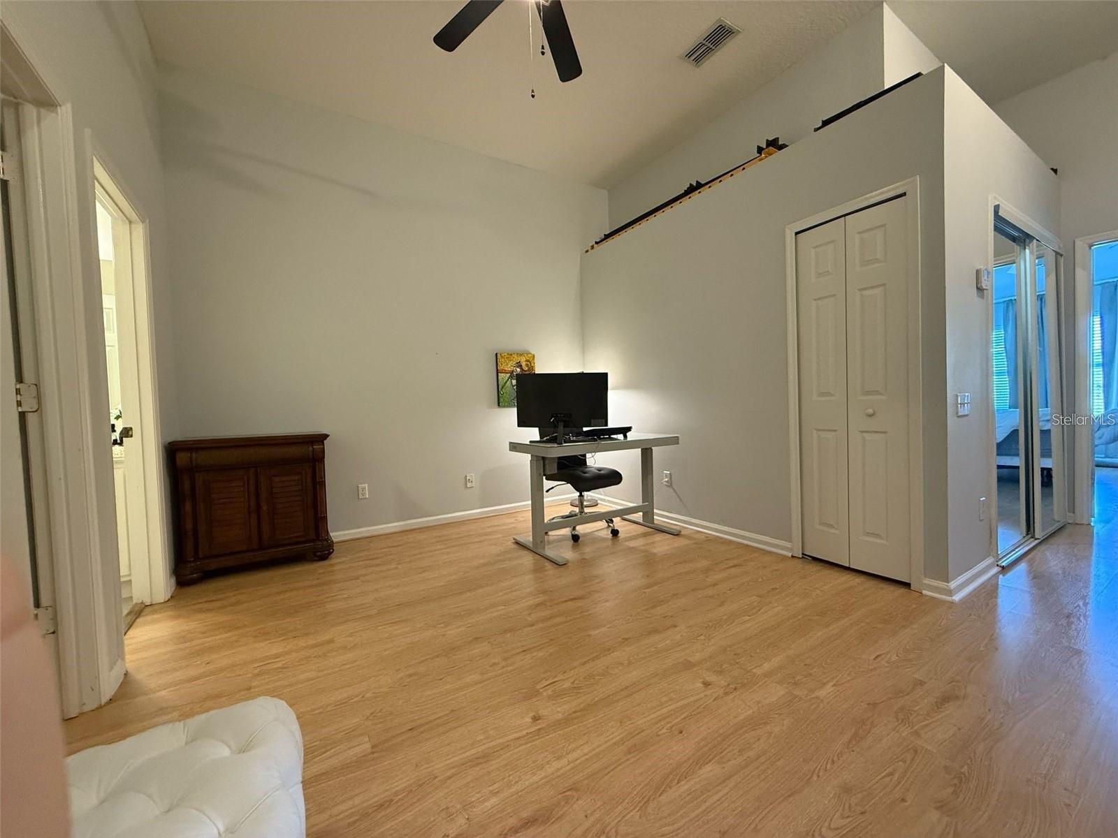 VISTAS/STONEBRIDGE PLACE CONDO - Residential