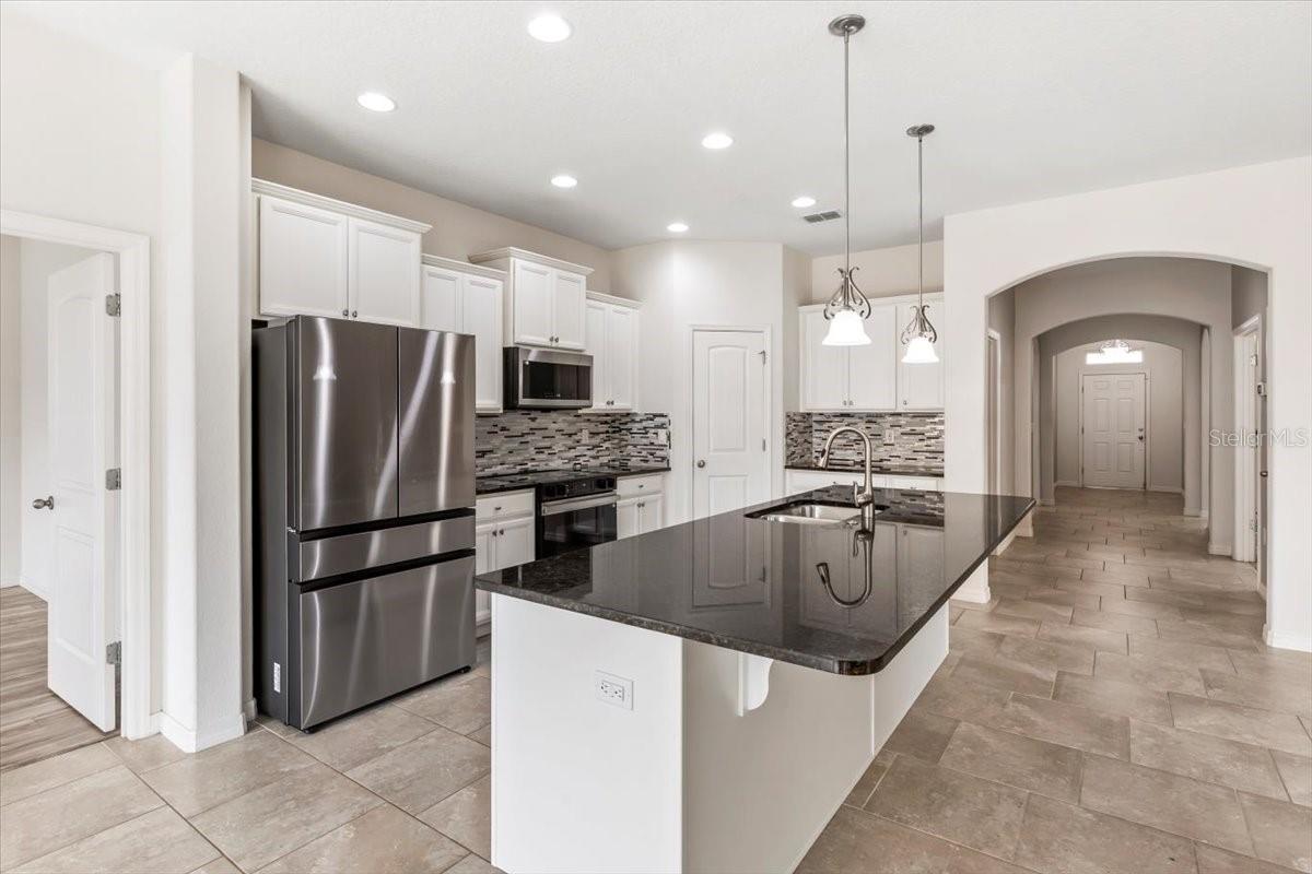 GRANDE CHAMPION - Residential