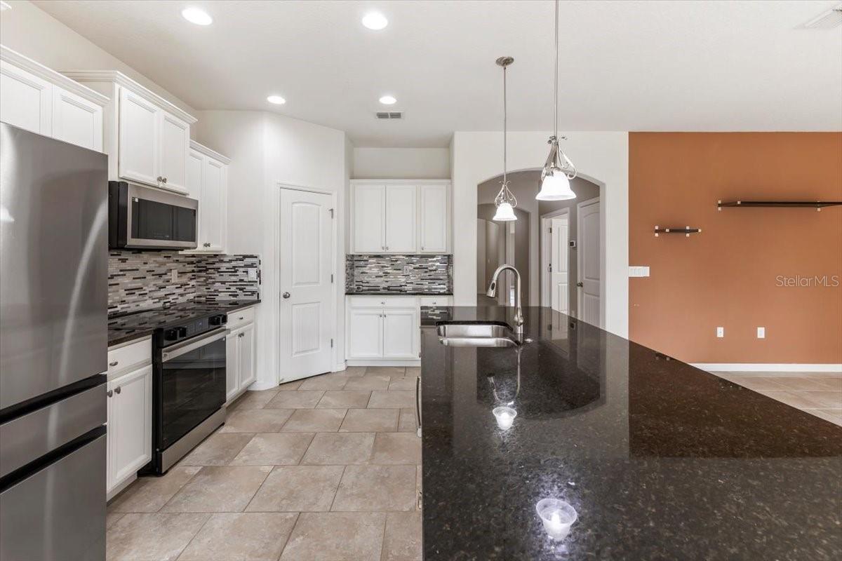 GRANDE CHAMPION - Residential