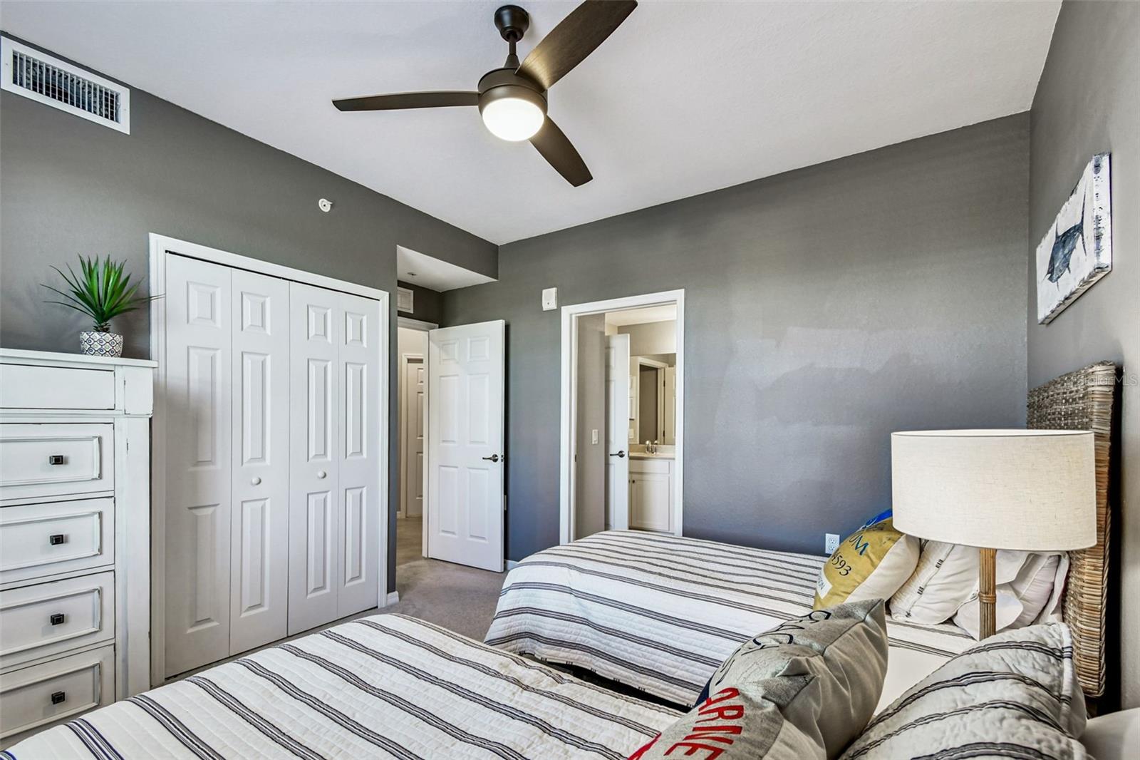 TERRACE VII AT LAKEWOOD NATIONAL PH I - Residential