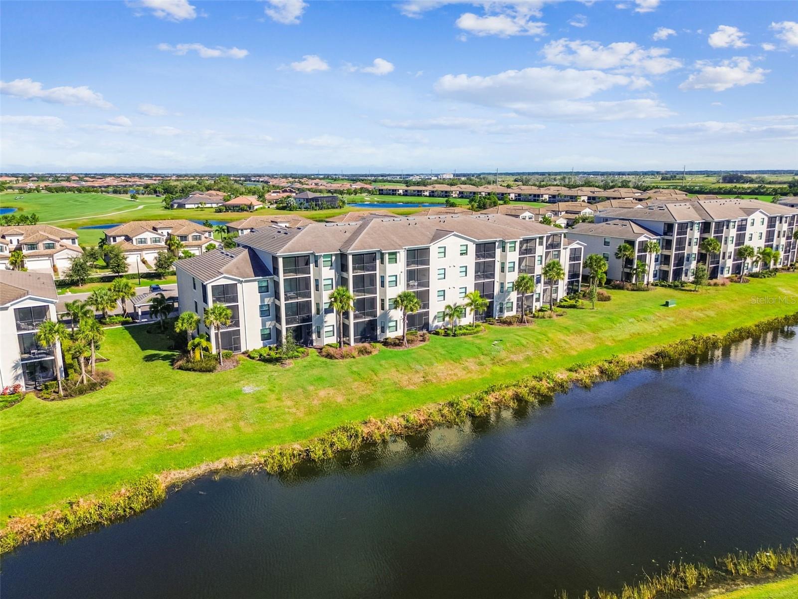 TERRACE VII AT LAKEWOOD NATIONAL PH I - Residential