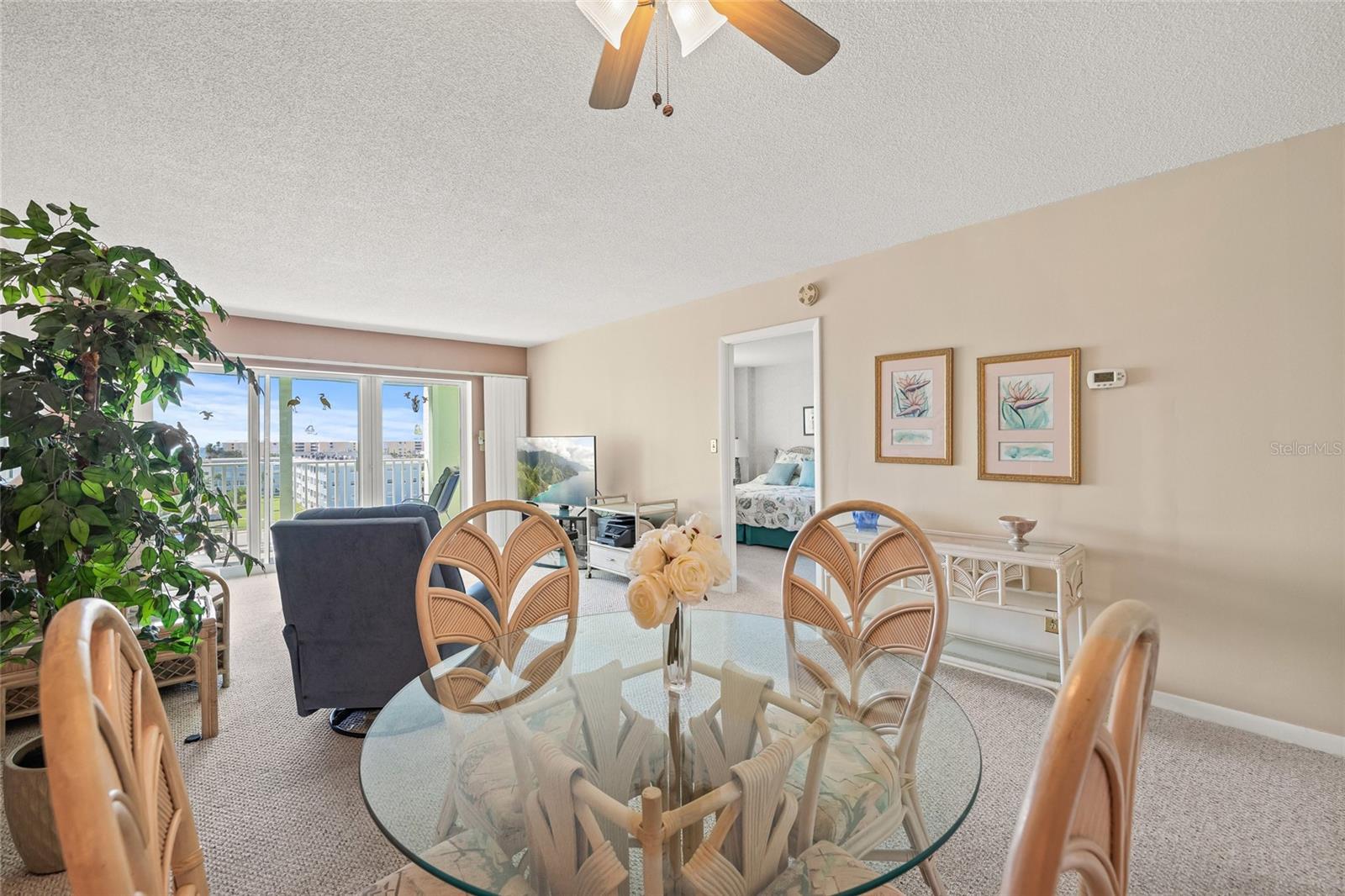 THREE PALMS POINTE CONDO - Residential