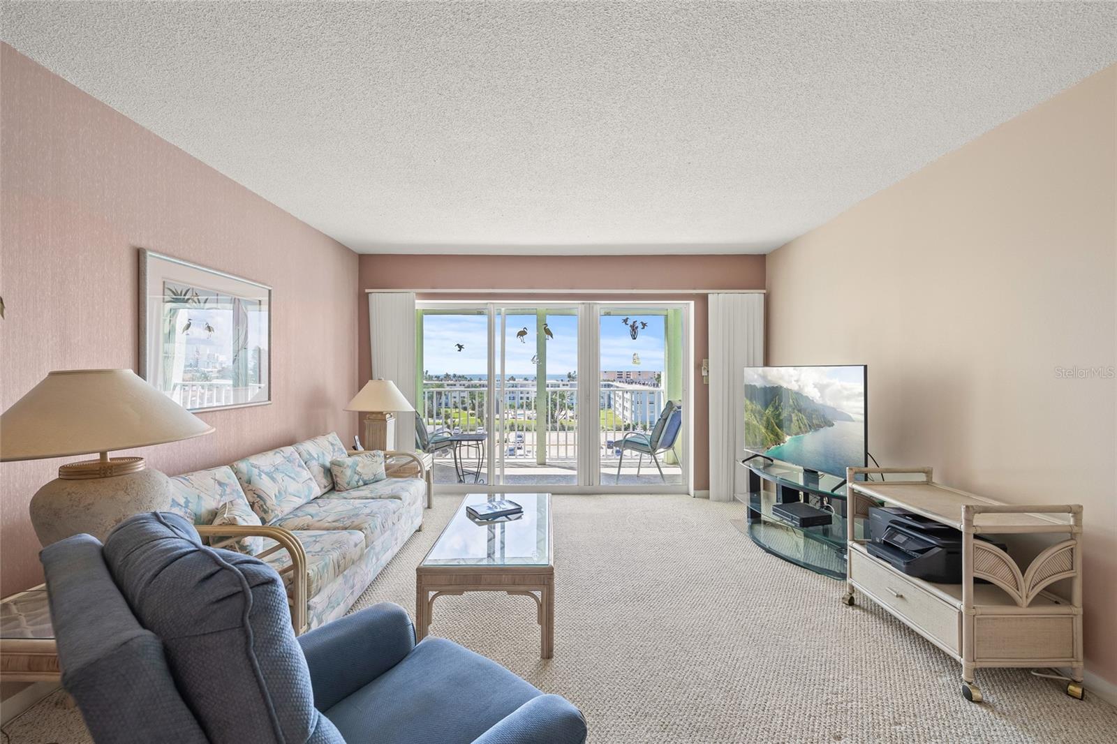 THREE PALMS POINTE CONDO - Residential