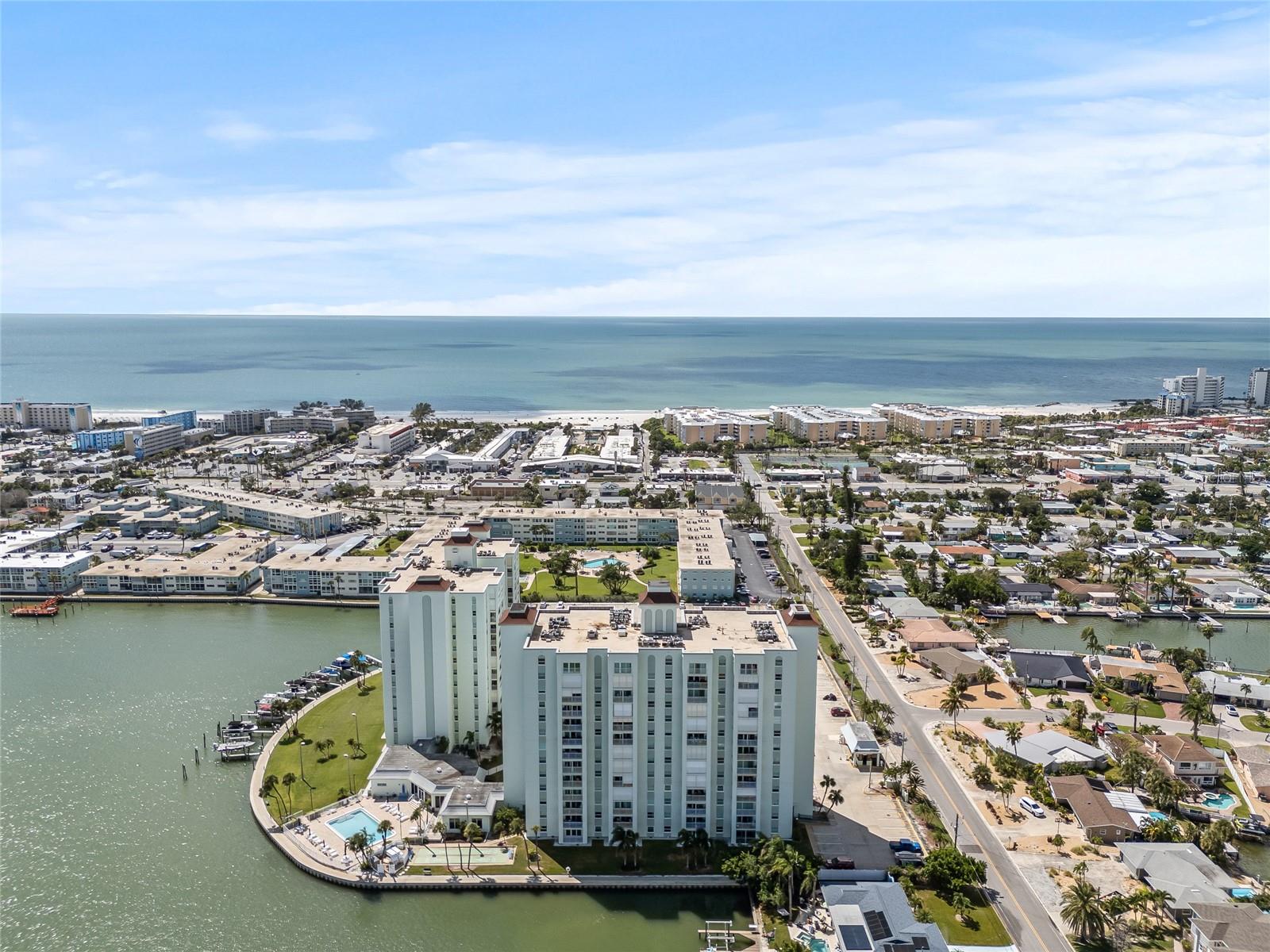 THREE PALMS POINTE CONDO - Residential