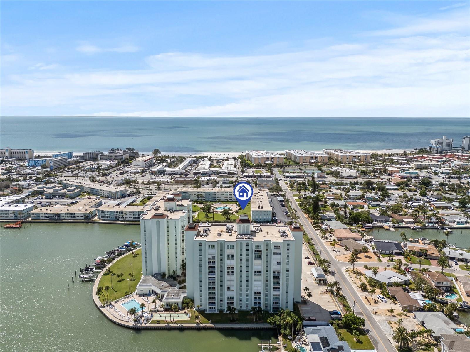 THREE PALMS POINTE CONDO - Residential