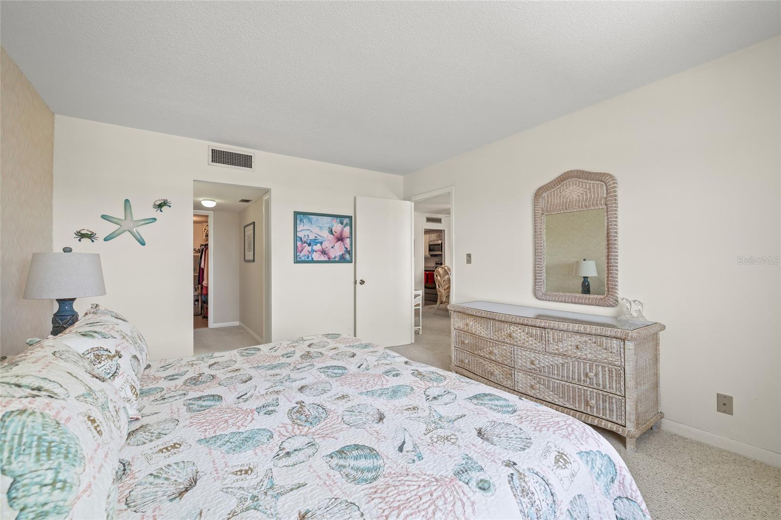 THREE PALMS POINTE CONDO - Residential