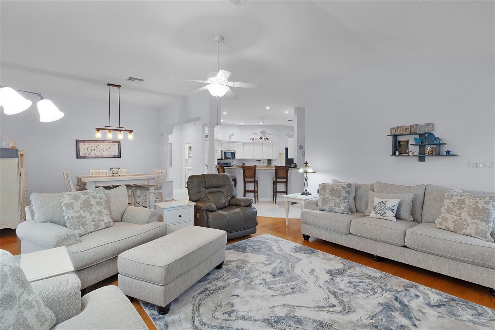 1688 HUNTINGTON PATH