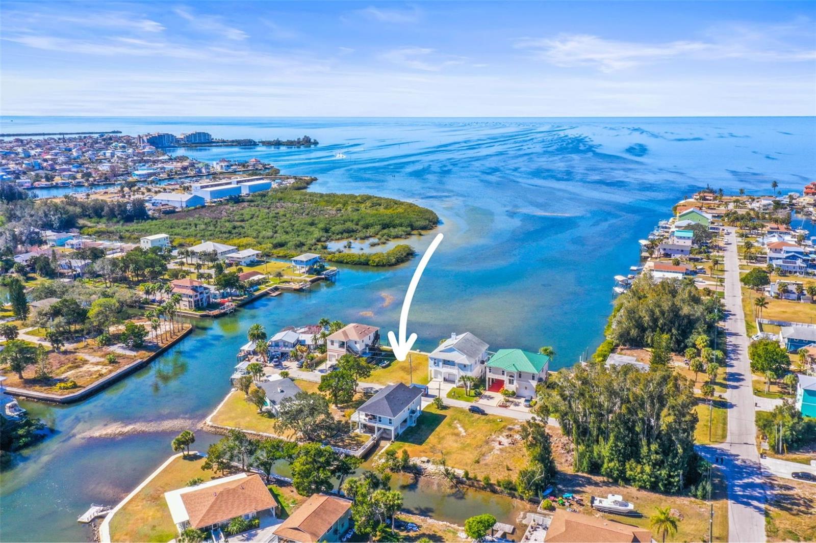 DRIFTWOOD ISLES - Land