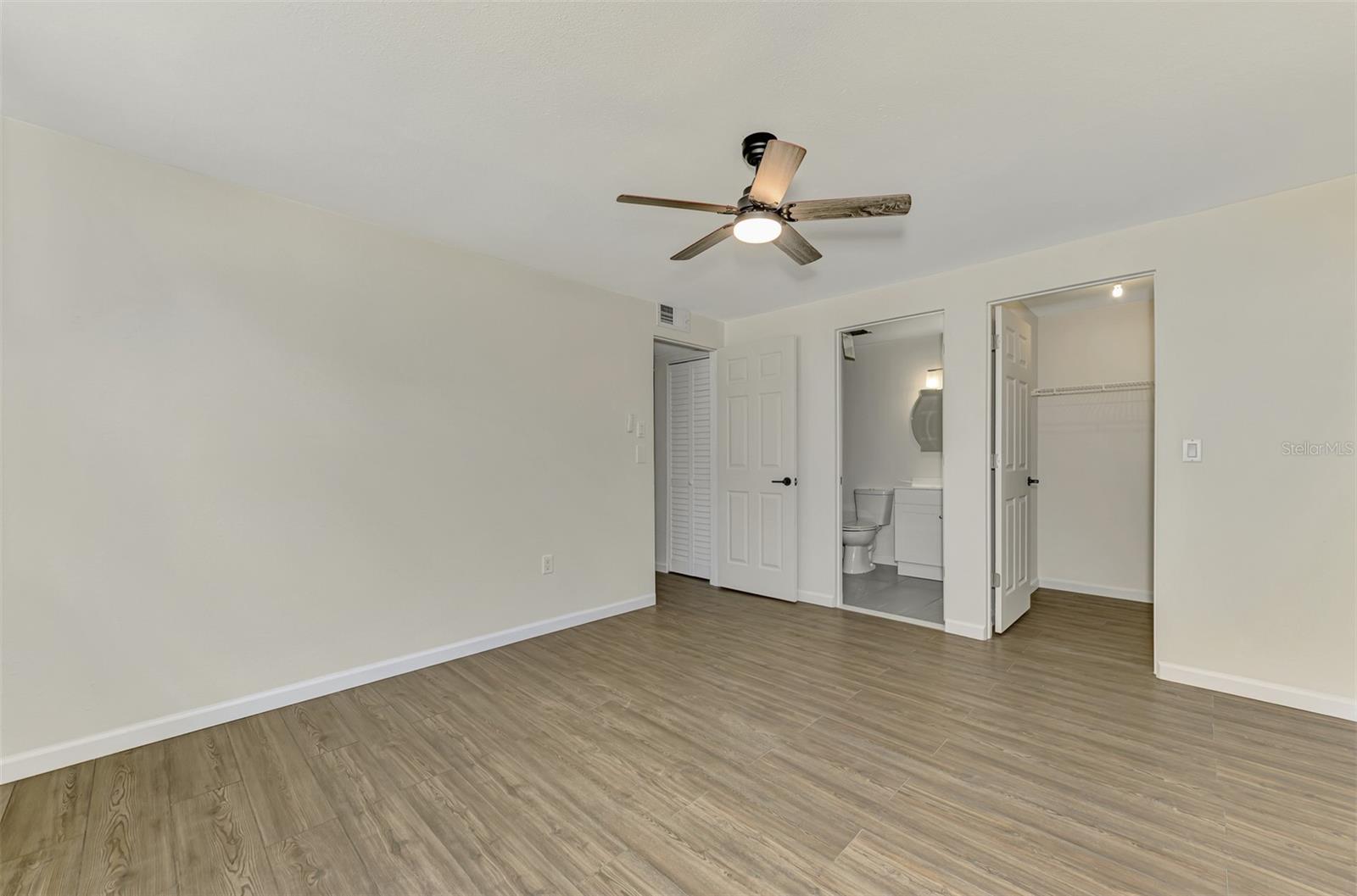 LAKE VIEW CONDO PH I - Residential