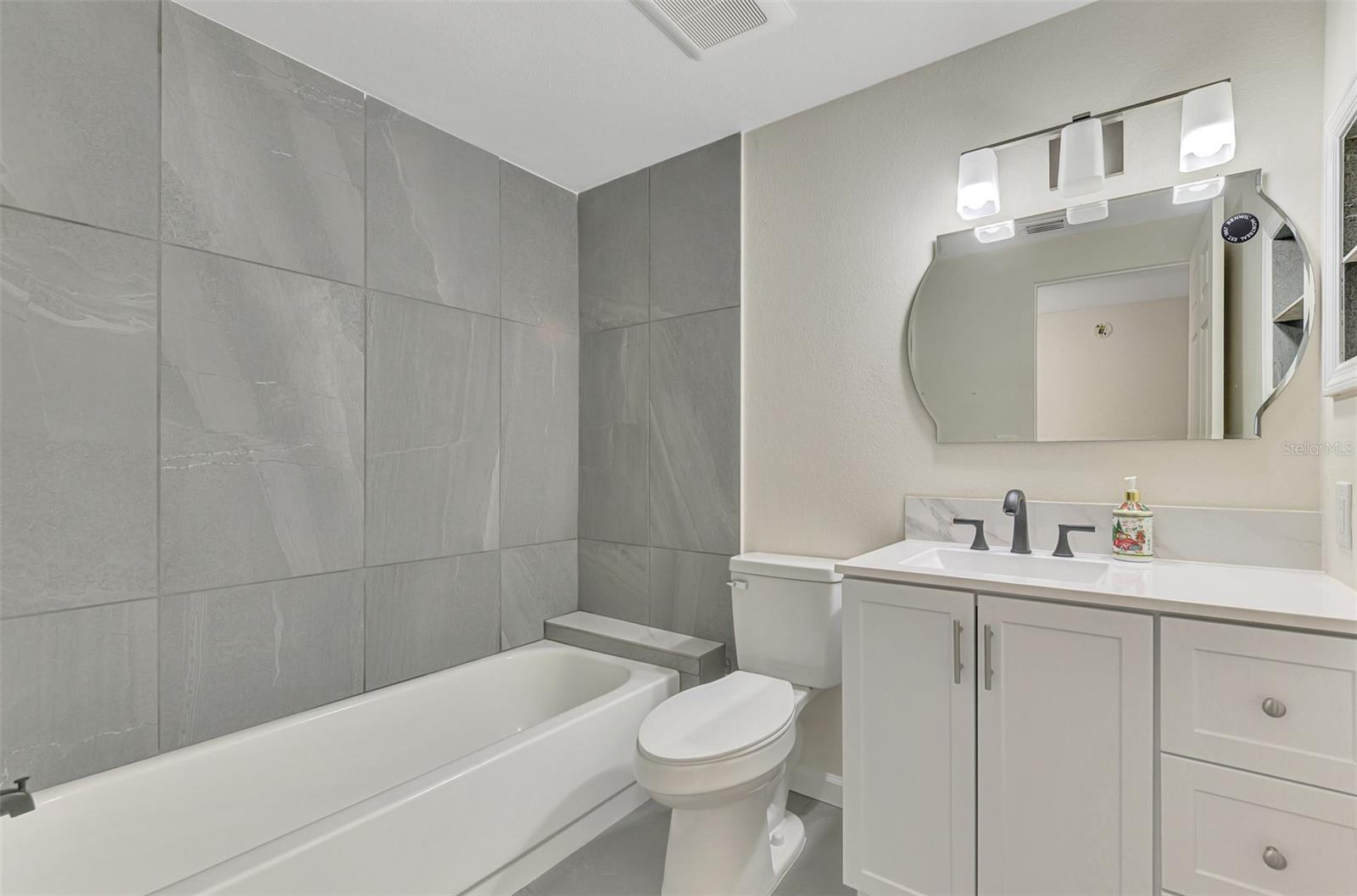 LAKE VIEW CONDO PH I - Residential