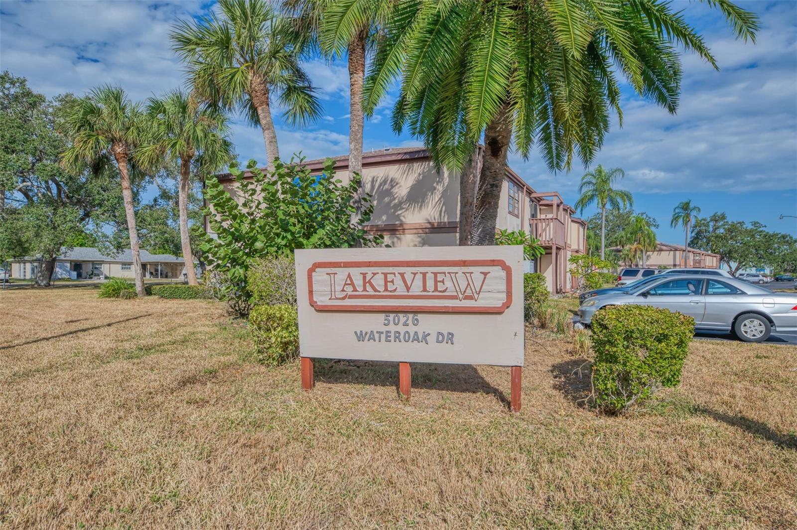 LAKE VIEW CONDO PH I - Residential