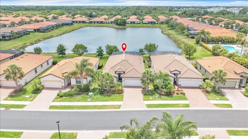 Photo of 9829 Hilltop Drive, Venice, FL 34292 (MLS # C7525630)